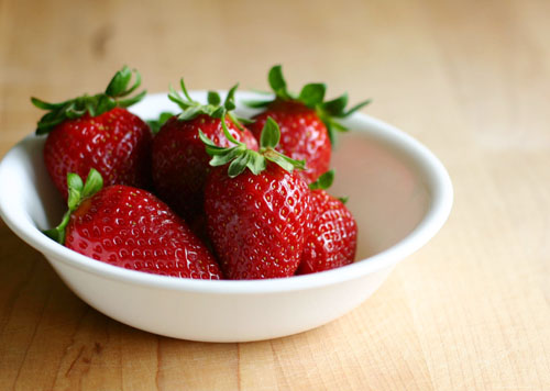 Bowl-Of-Strawberries